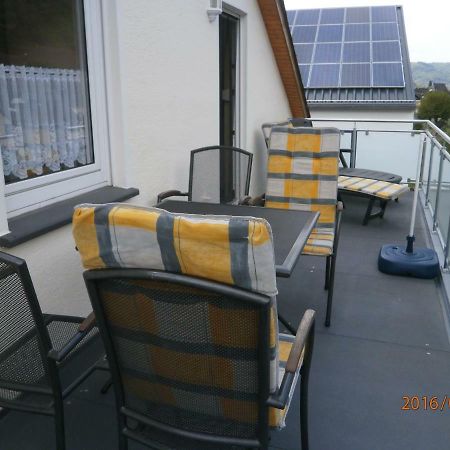 Fewo Moselblick Apartment Ернст Екстериор снимка